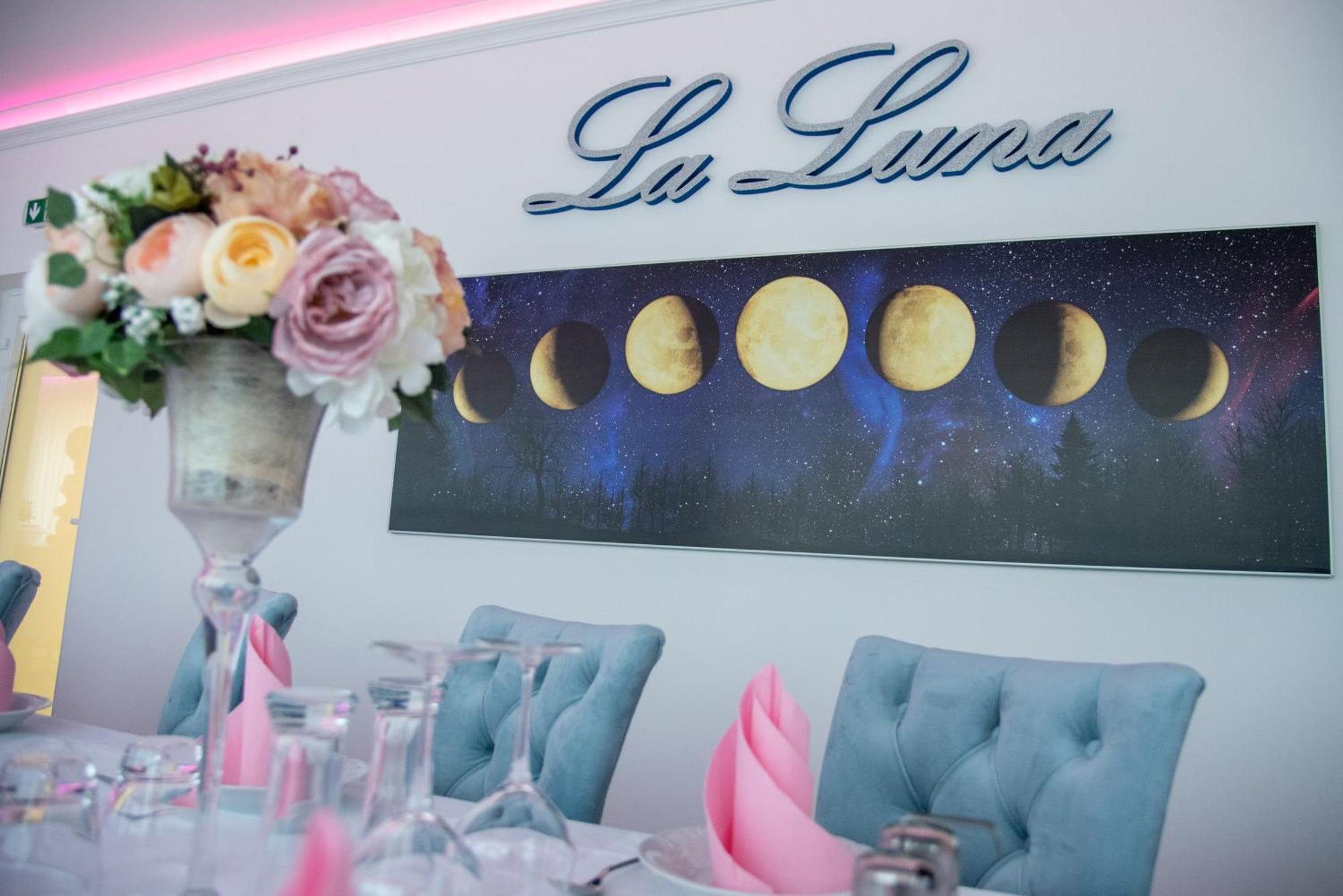 Nasice La Luna Premium Deluxe Apartment With Free Jacuzzi, Bikes & Covered Parking מראה חיצוני תמונה